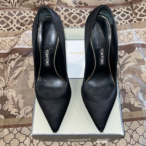 Tom Ford Suede Pumps